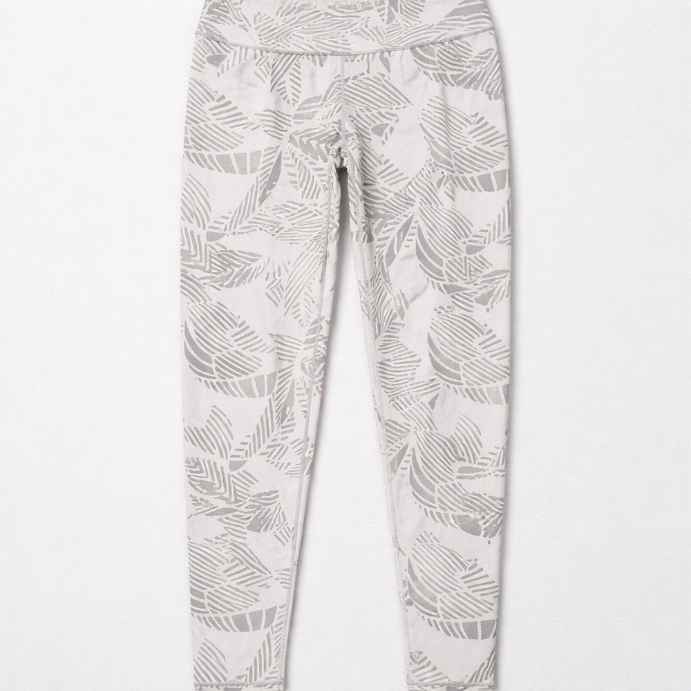 Aerie Chill Play Move Leggings XL Grey White Palm Leaf Print High Waisted 323